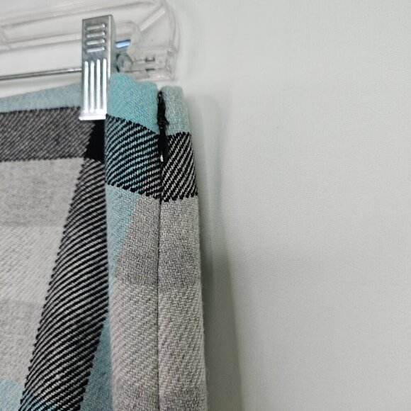 NWT TALBOTS Wool Blend Skirt GRAY BLUE BLACK PLAID size 10 p Twee Knee Length - Picture 5 of 8